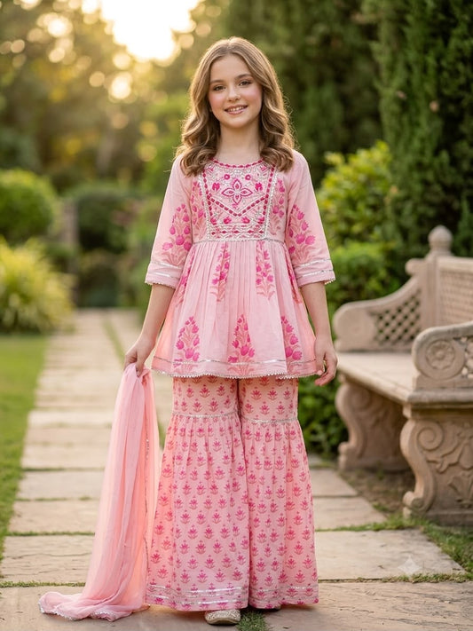 Girls Baby Pink Floral Embroidered Kurti Pant Suit with Dupatta